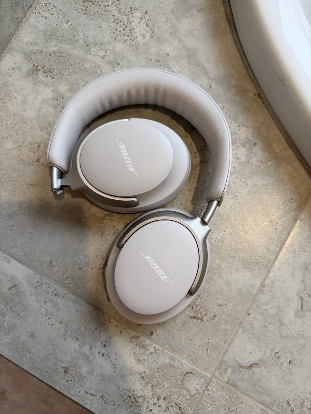 Bose QC Ultra Noise Cancelling Over-Ear Headphones — White